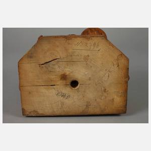 Geschnitzte Heiligendarstellung