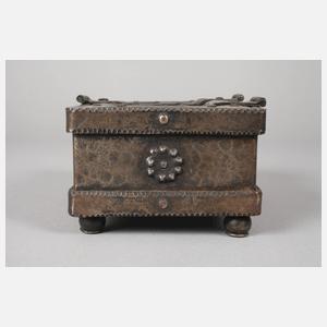 Schmiedeeiserne Kassette