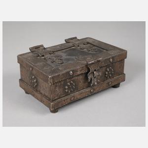 Schmiedeeiserne Kassette