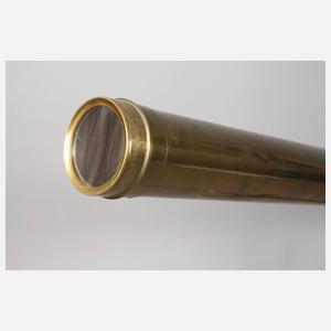 Großes Tischfernrohr