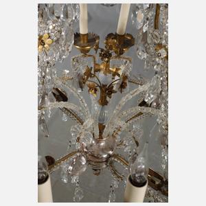 Großer Kronleuchter