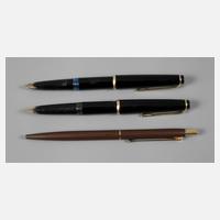 Drei Schreibgeräte Montblanc111