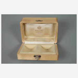 Zwei Wodkabecher Emaille