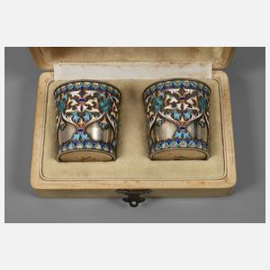 Zwei Wodkabecher Emaille