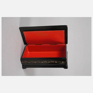 Drei Lackdosen Russland