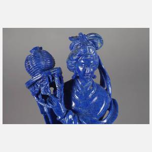 Figürliche Steinschnitzerei