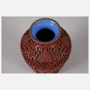 Vase Lackmalerei