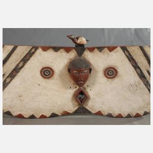 Große Schmetterlingsmaske