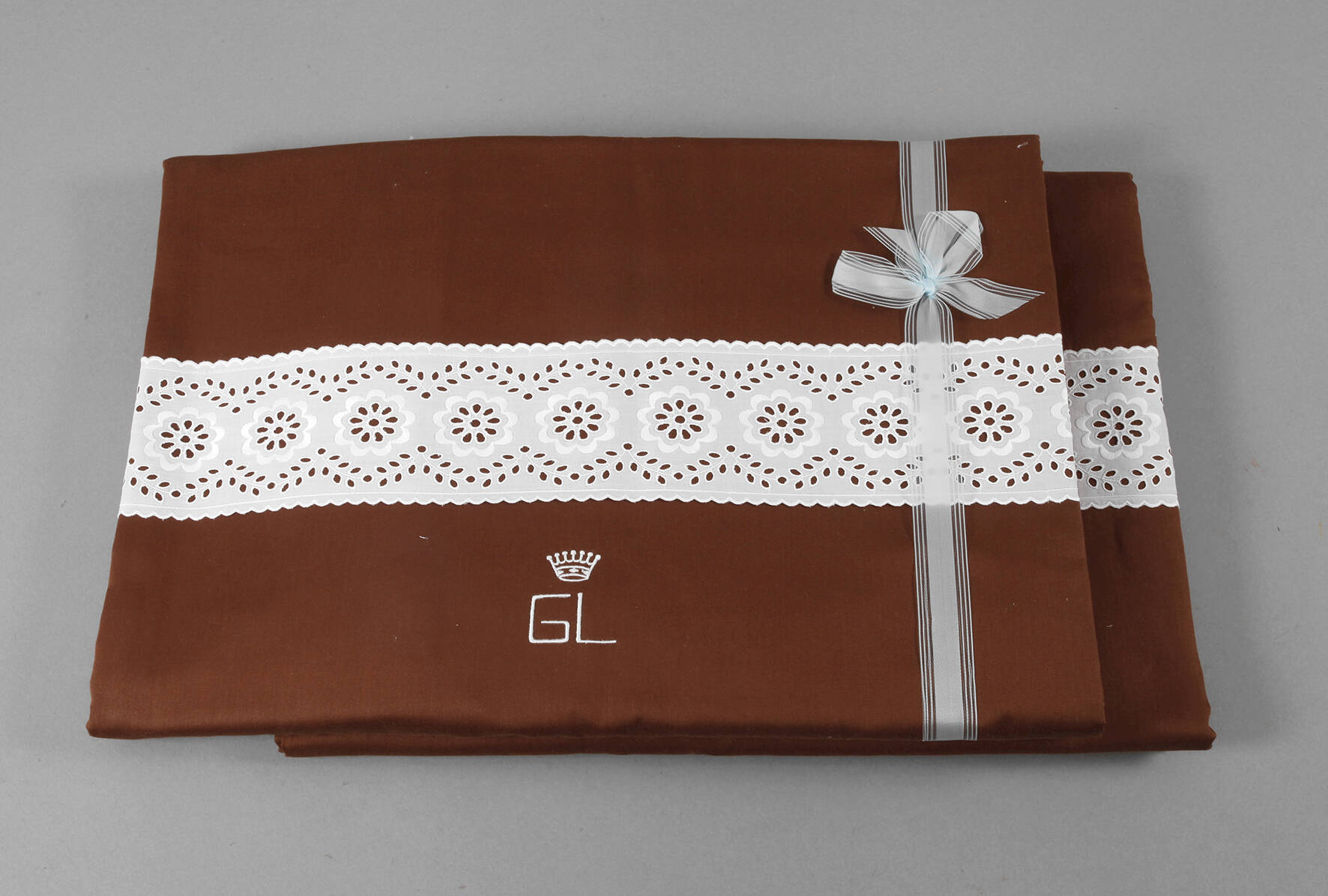 Paar sehr große Bettbezüge aus Adelsbesitz