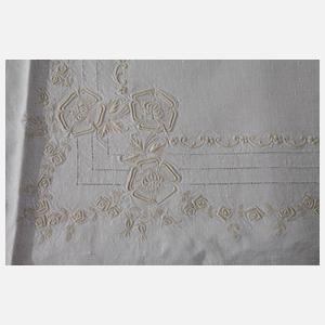 Gestickte Tischdecke Jugendstil