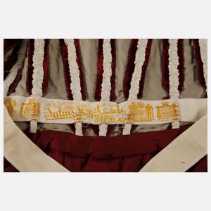 Elegantes Samtkleid Jugendstil