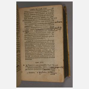 Fünf lateinische Bücher in drei Bänden