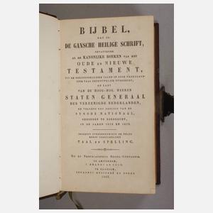 Vier niederländische Bibeln