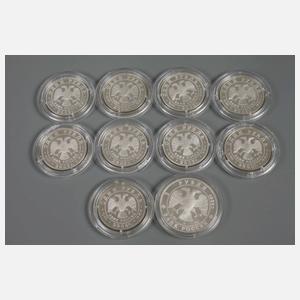 Zehn Silbermünzen Russland