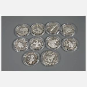 Zehn Silbermünzen Russland