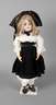 Große Porzellankopfpuppe in Tracht