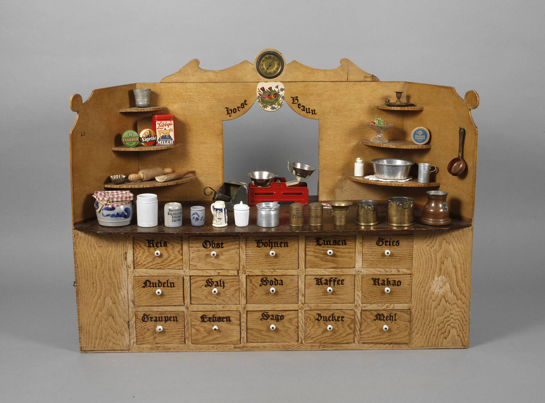 Kaufmannsladen mit Zubehör