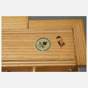 Blank großes Engelorchester und zwei Spieluhren