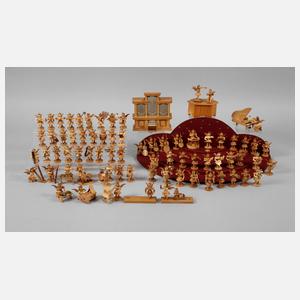 Blank großes Engelorchester und zwei Spieluhren