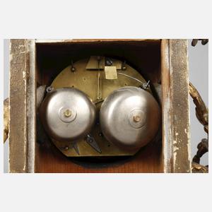 Klassizistische Kaminuhr