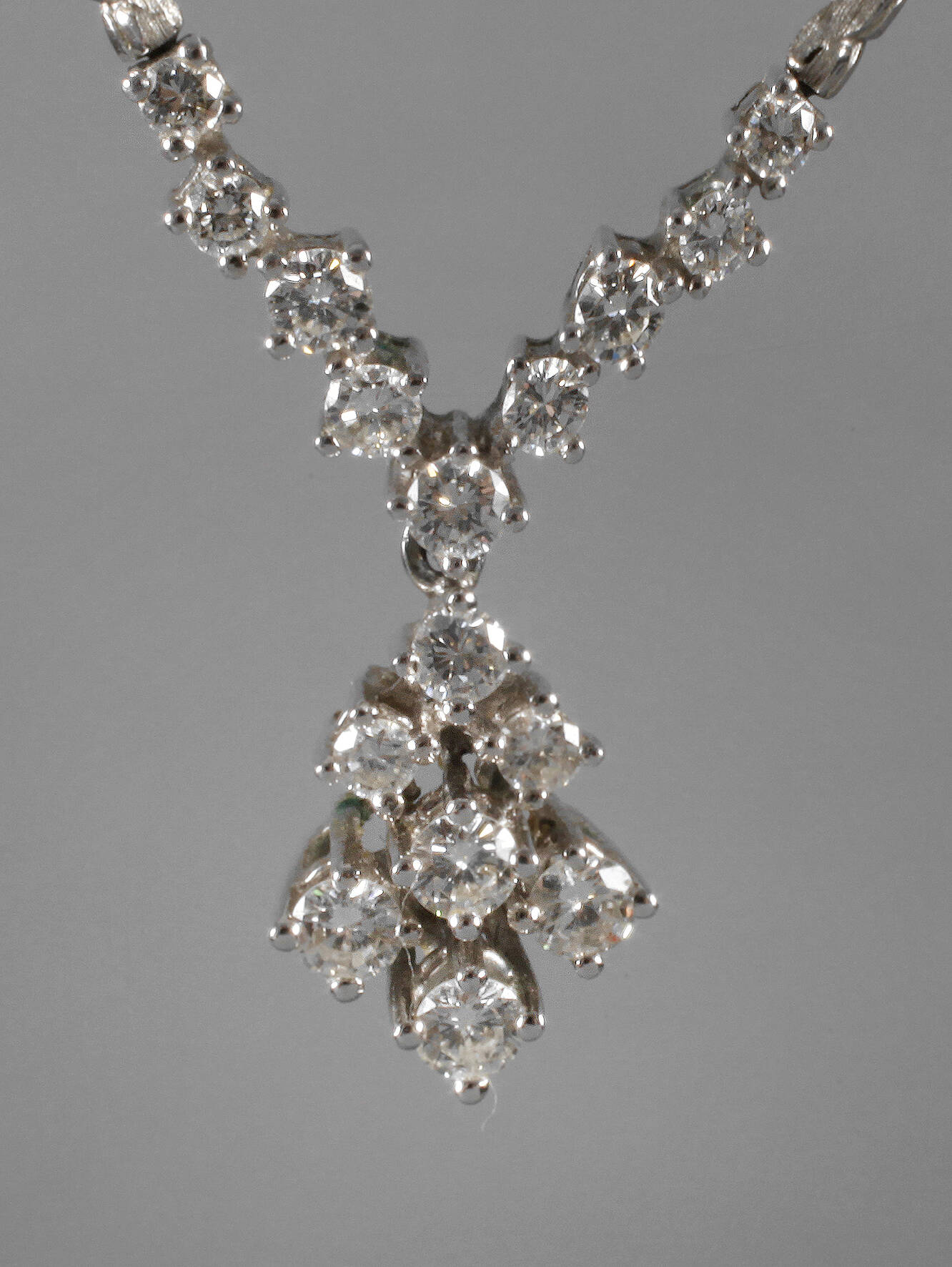 Collier mit Brillanten