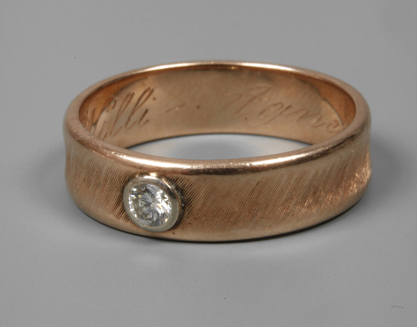 Bandring mit Diamant