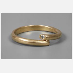 Damenring mit Brillant