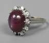 Damenring mit Sternrubin und Brillanten