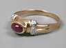 Damenring mit Rubinen
