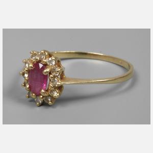 Damenring mit Rubin und Brillanten
