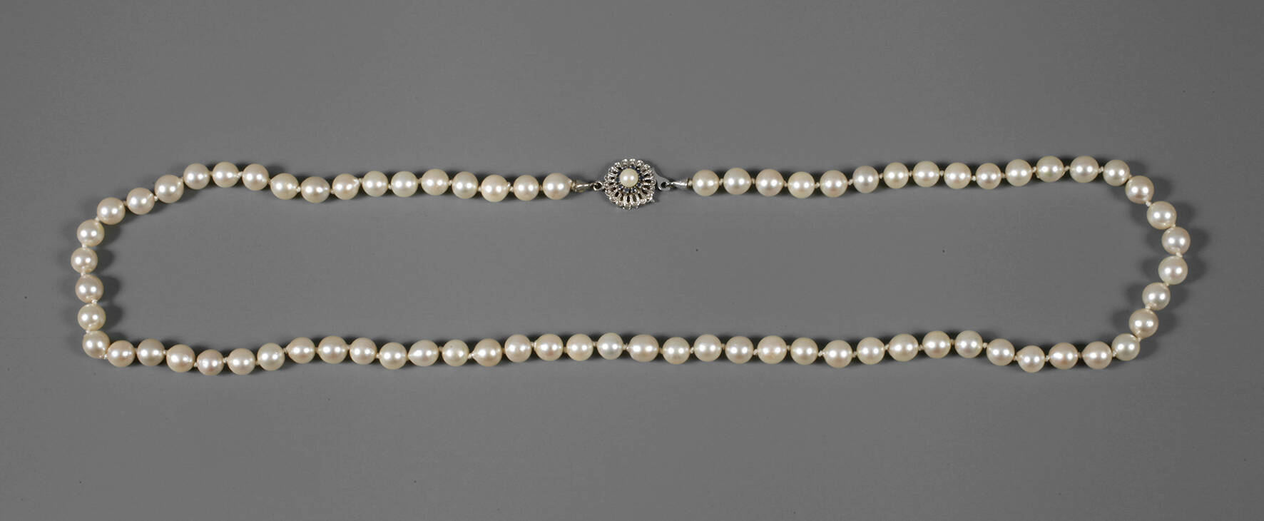 Perlenkette