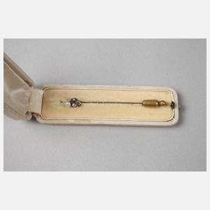 Reversnadel mit Diamanten und Perle