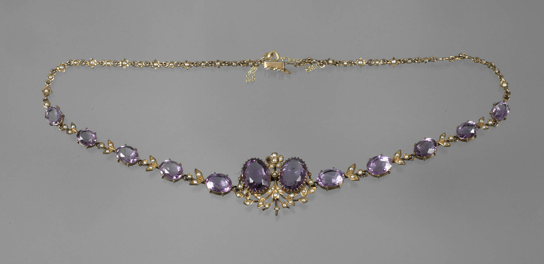 Feines Historismuscollier