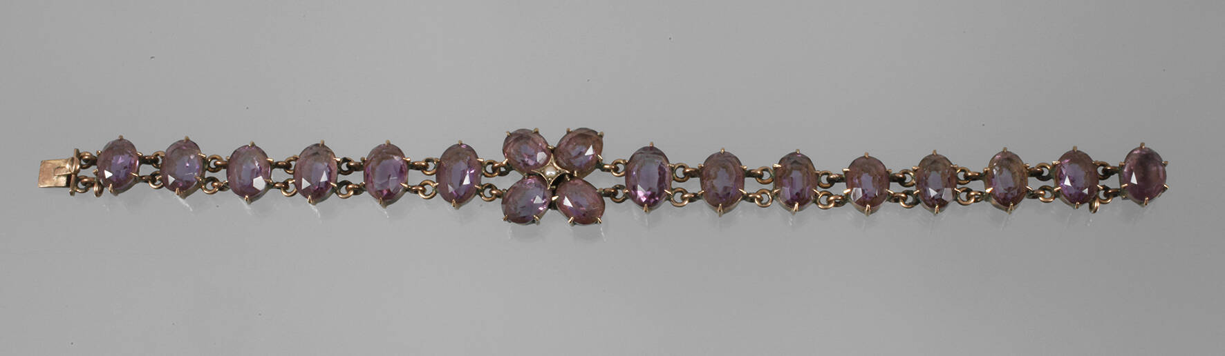 Historisches Armband mit Amethysten