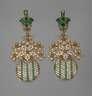 Prächtige Ohrhänger mit Steinbesatz