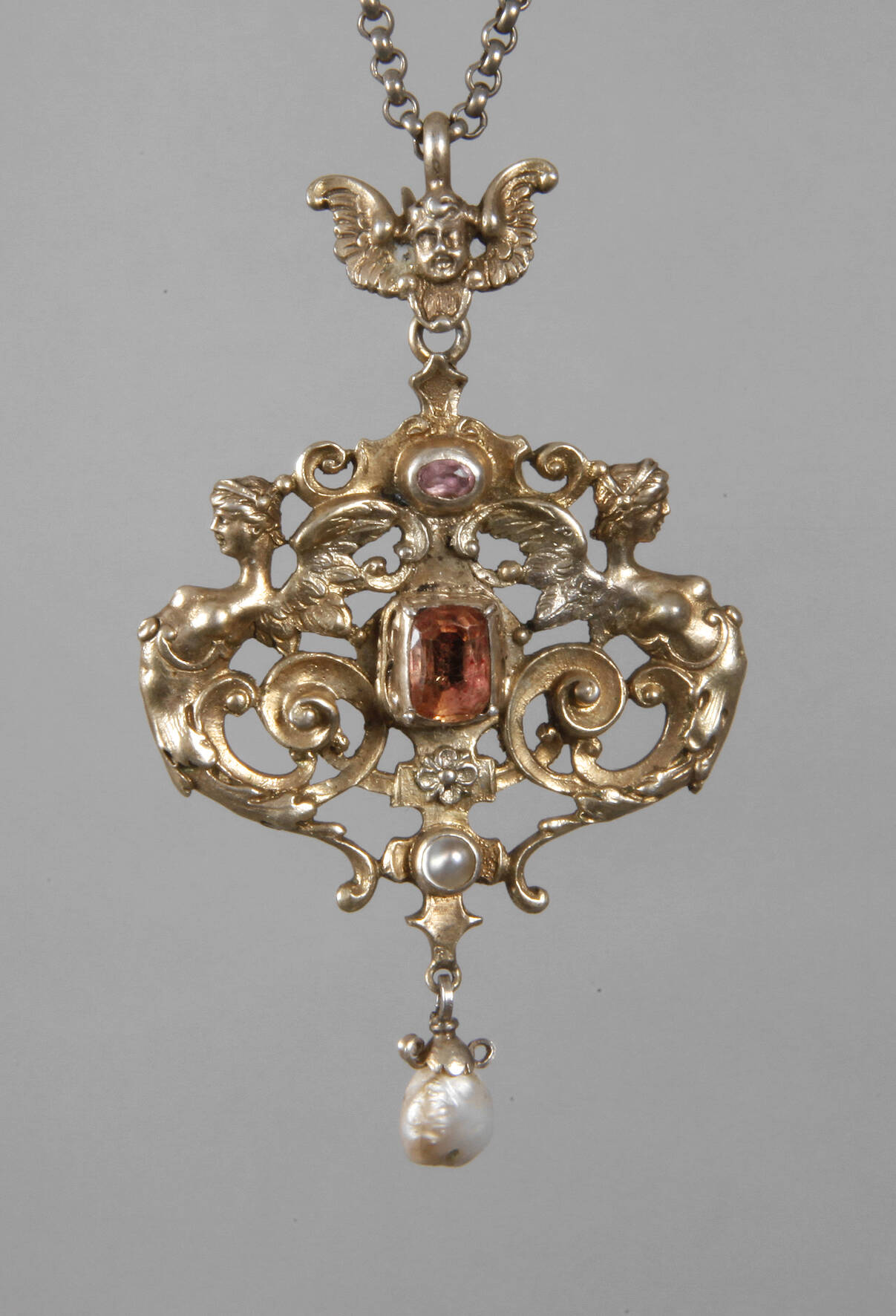 Historismusanhänger mit Steinbesatz