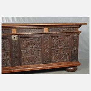 Große Renaissancetruhe