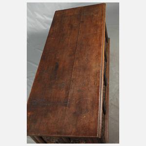 Große Renaissancetruhe