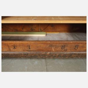 Barocker Bauernschrank