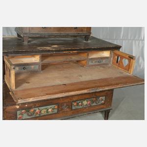 Bäuerliche Aufsatzkommode