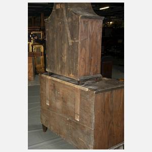 Bäuerliche Aufsatzkommode
