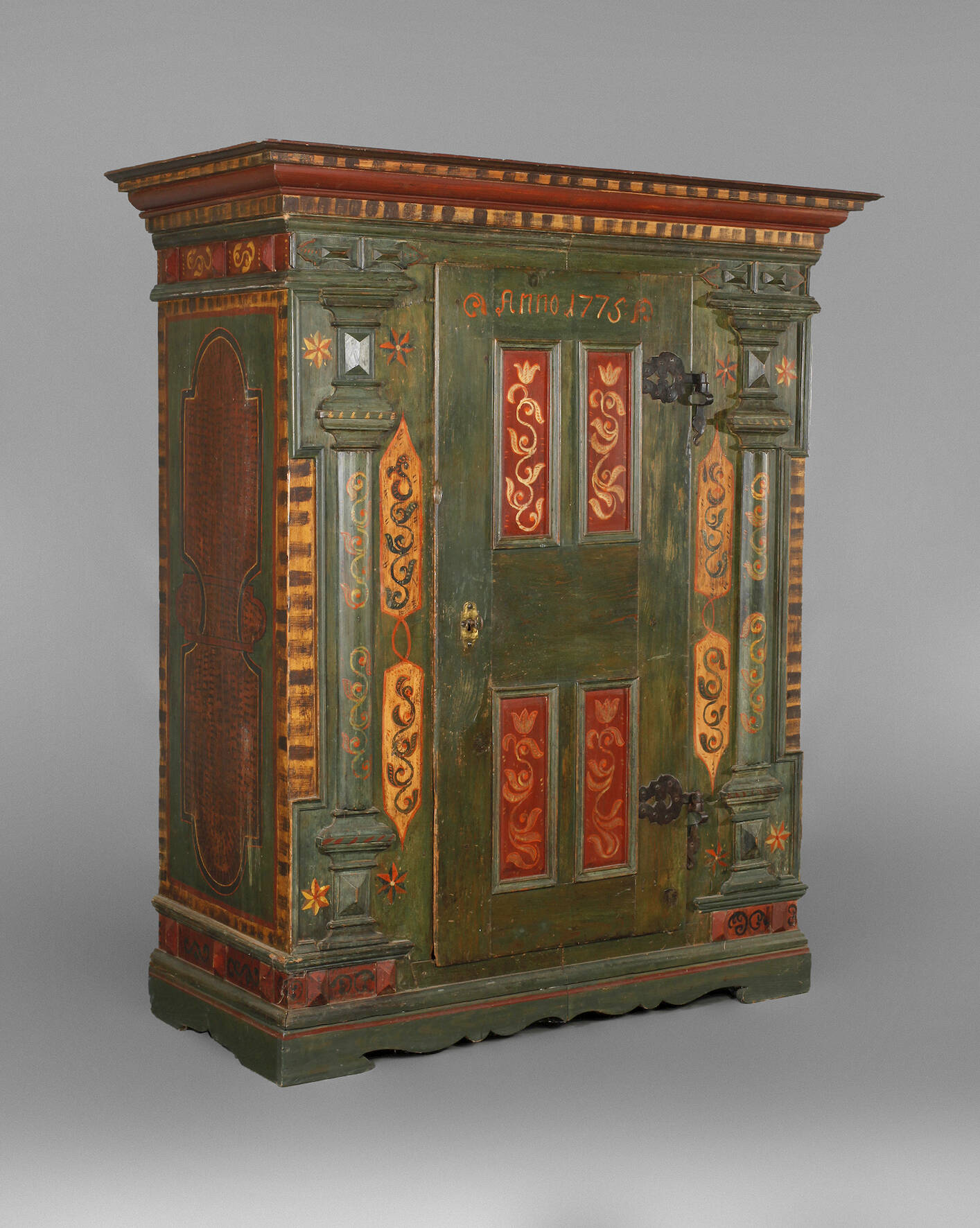 Bauernschrank Barock