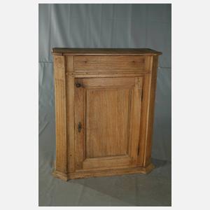 Bäuerlicher Halbschrank