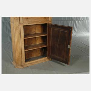 Bäuerlicher Halbschrank