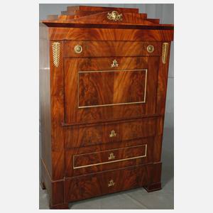 Sekretär aus höfischem Besitz