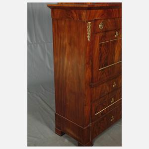 Sekretär aus höfischem Besitz