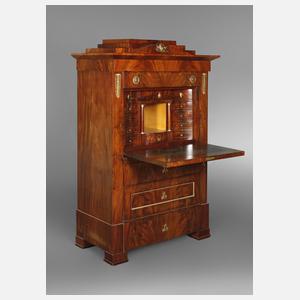 Sekretär aus höfischem Besitz