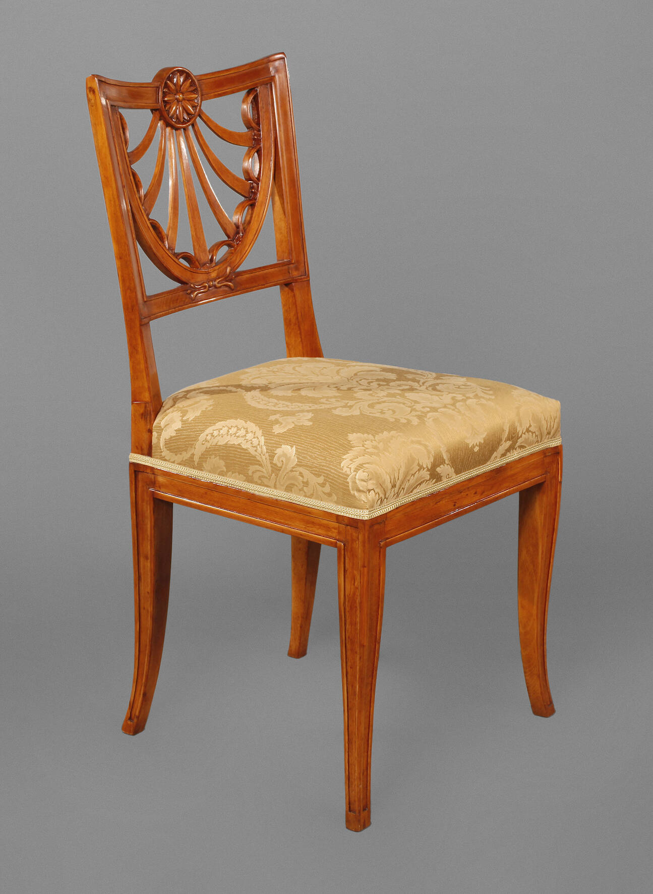 Klassizistischer Stuhl