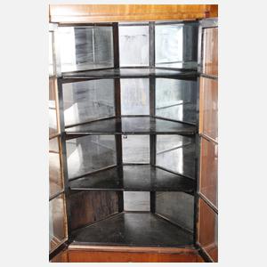 Biedermeier-Eckvitrine