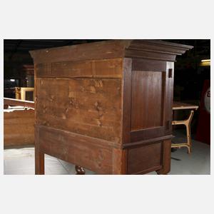 Stollenschrank Historismus